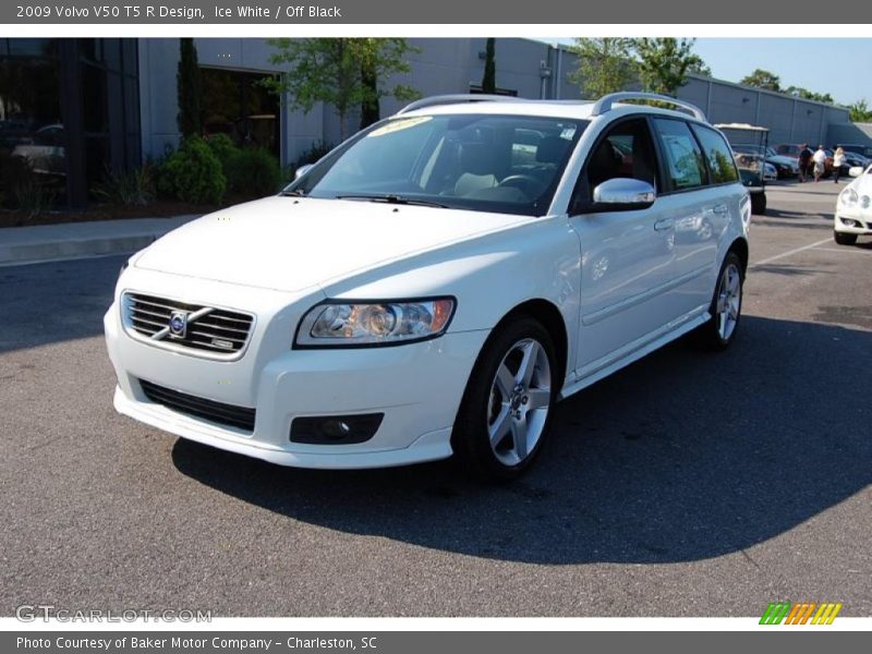 Ice White / Off Black 2009 Volvo V50 T5 R Design