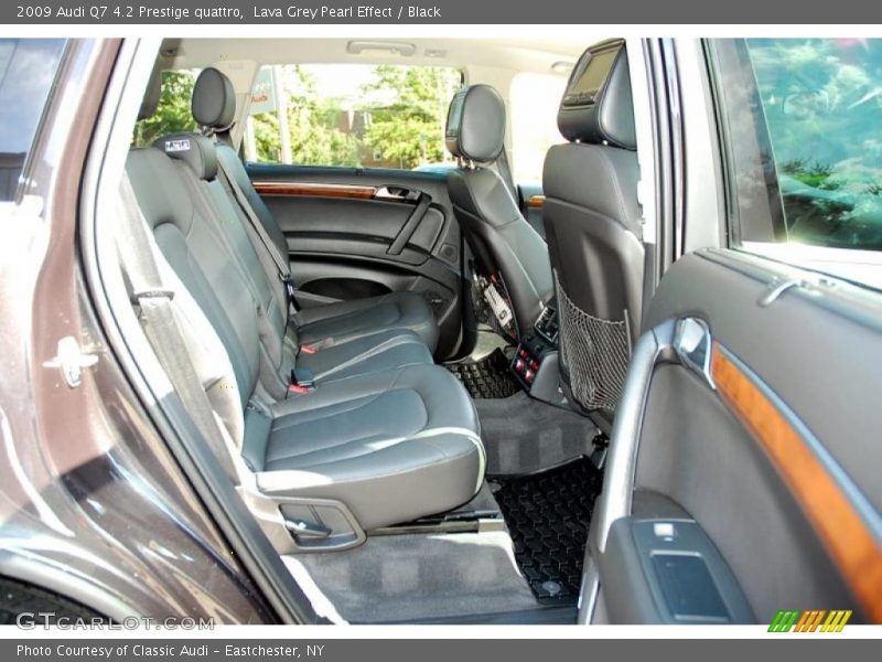 Lava Grey Pearl Effect / Black 2009 Audi Q7 4.2 Prestige quattro