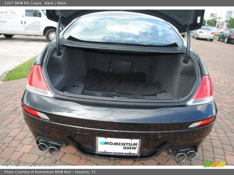 Black / Black 2007 BMW M6 Coupe