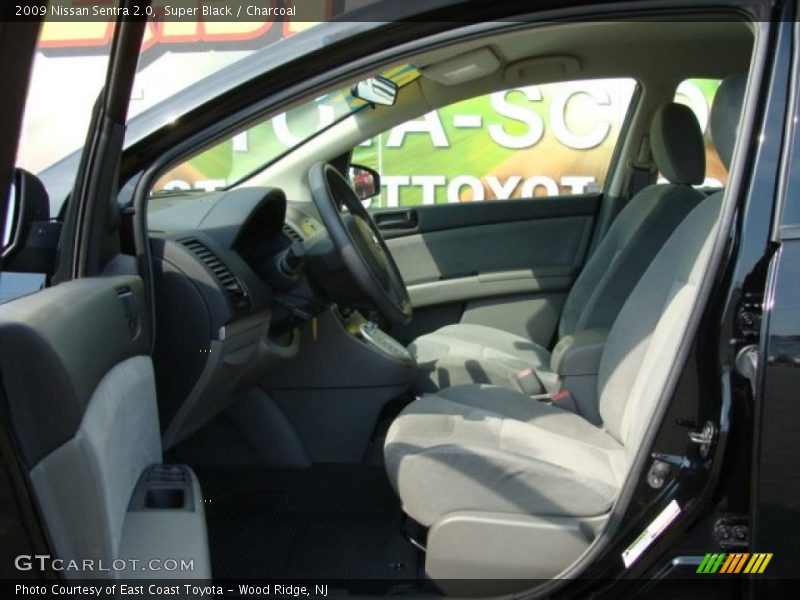 Super Black / Charcoal 2009 Nissan Sentra 2.0