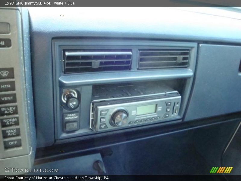 White / Blue 1993 GMC Jimmy SLE 4x4