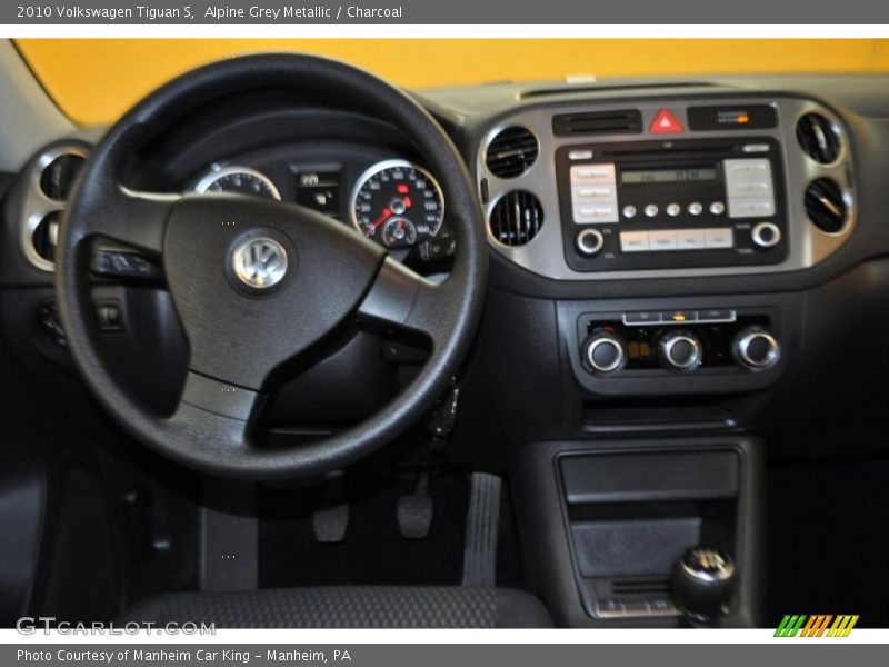 Alpine Grey Metallic / Charcoal 2010 Volkswagen Tiguan S