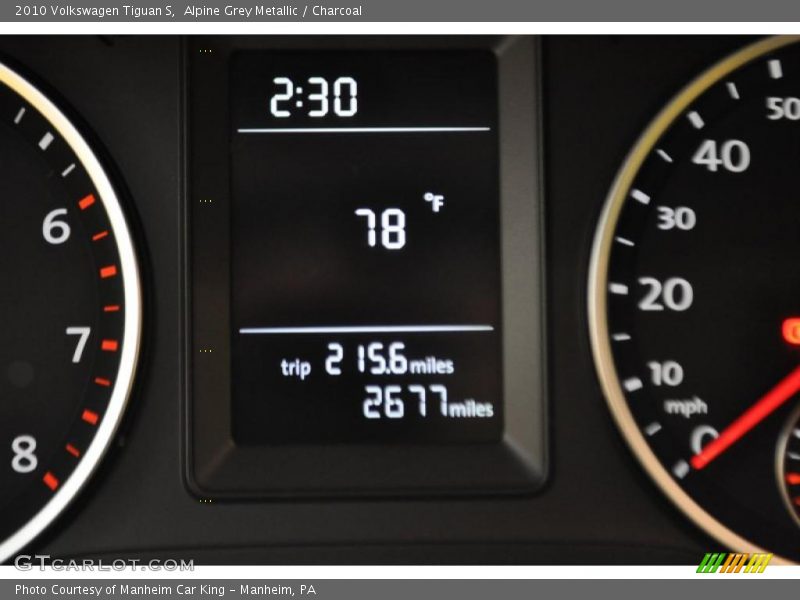 Alpine Grey Metallic / Charcoal 2010 Volkswagen Tiguan S