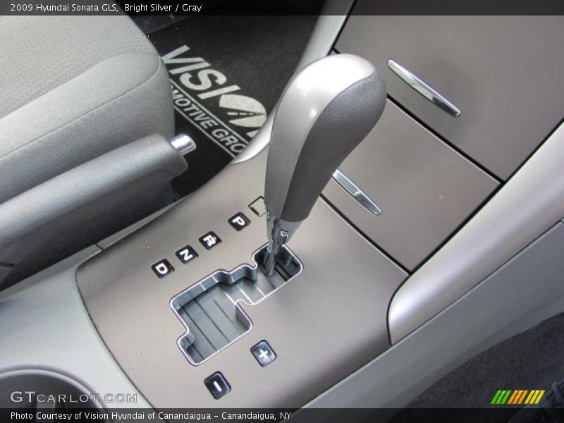 Bright Silver / Gray 2009 Hyundai Sonata GLS