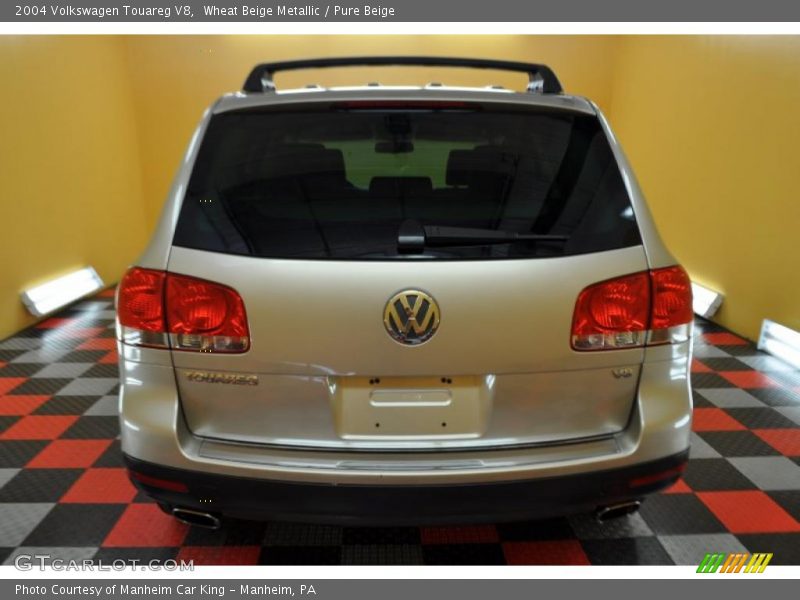 Wheat Beige Metallic / Pure Beige 2004 Volkswagen Touareg V8