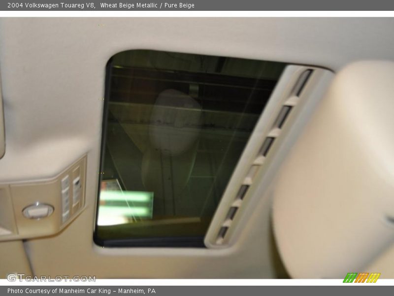Wheat Beige Metallic / Pure Beige 2004 Volkswagen Touareg V8
