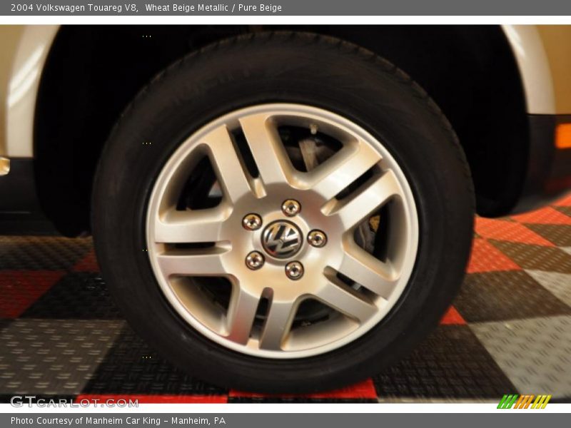 Wheat Beige Metallic / Pure Beige 2004 Volkswagen Touareg V8