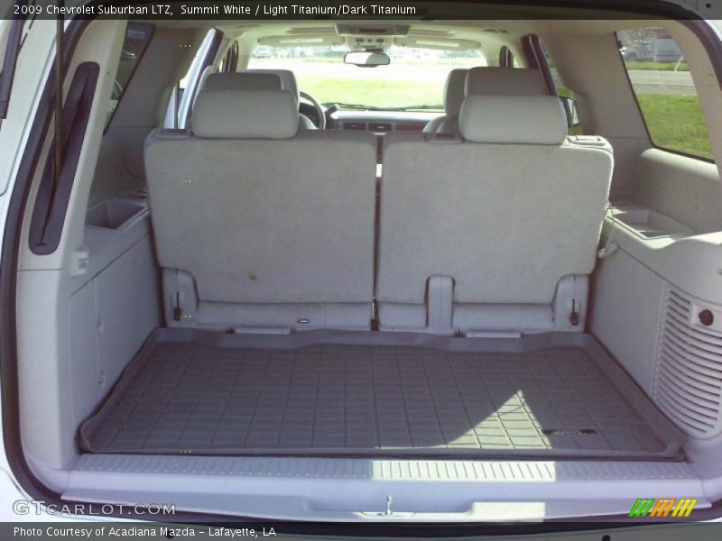 Summit White / Light Titanium/Dark Titanium 2009 Chevrolet Suburban LTZ
