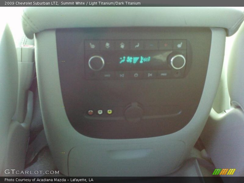 Summit White / Light Titanium/Dark Titanium 2009 Chevrolet Suburban LTZ