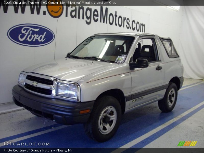 Silverleaf Metallic / Medium Gray 2003 Chevrolet Tracker 4WD Convertible
