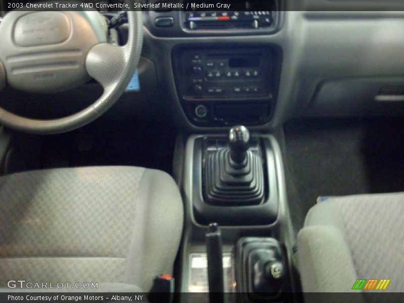 Silverleaf Metallic / Medium Gray 2003 Chevrolet Tracker 4WD Convertible