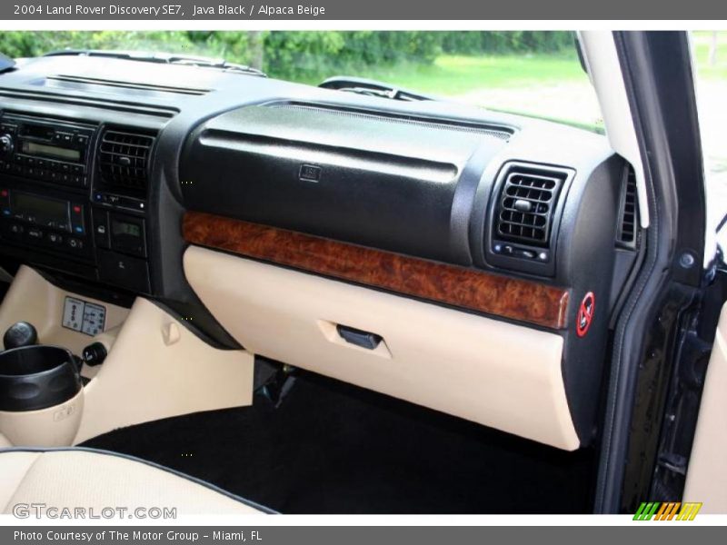 Java Black / Alpaca Beige 2004 Land Rover Discovery SE7