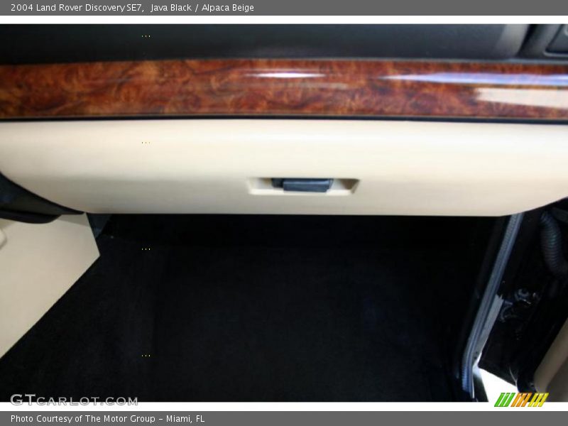 Java Black / Alpaca Beige 2004 Land Rover Discovery SE7