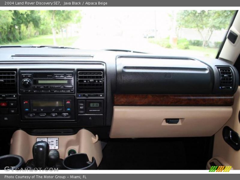 Java Black / Alpaca Beige 2004 Land Rover Discovery SE7