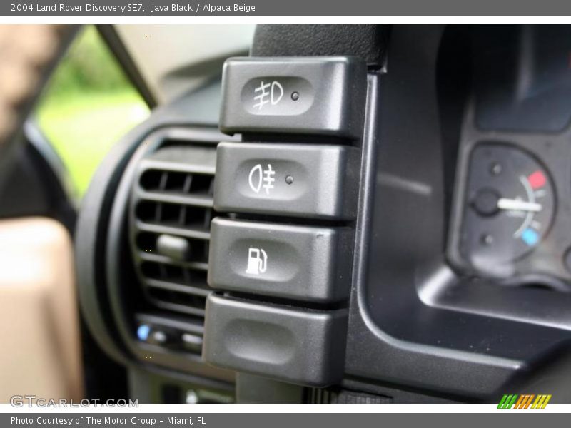 Java Black / Alpaca Beige 2004 Land Rover Discovery SE7