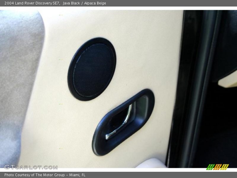Java Black / Alpaca Beige 2004 Land Rover Discovery SE7