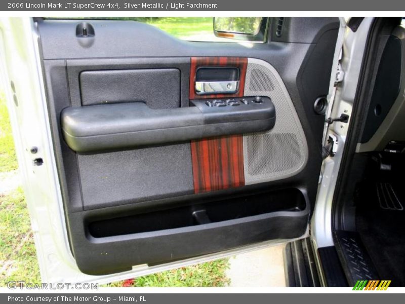 Silver Metallic / Light Parchment 2006 Lincoln Mark LT SuperCrew 4x4