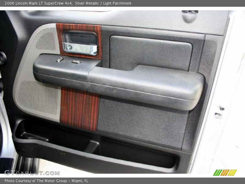 Silver Metallic / Light Parchment 2006 Lincoln Mark LT SuperCrew 4x4
