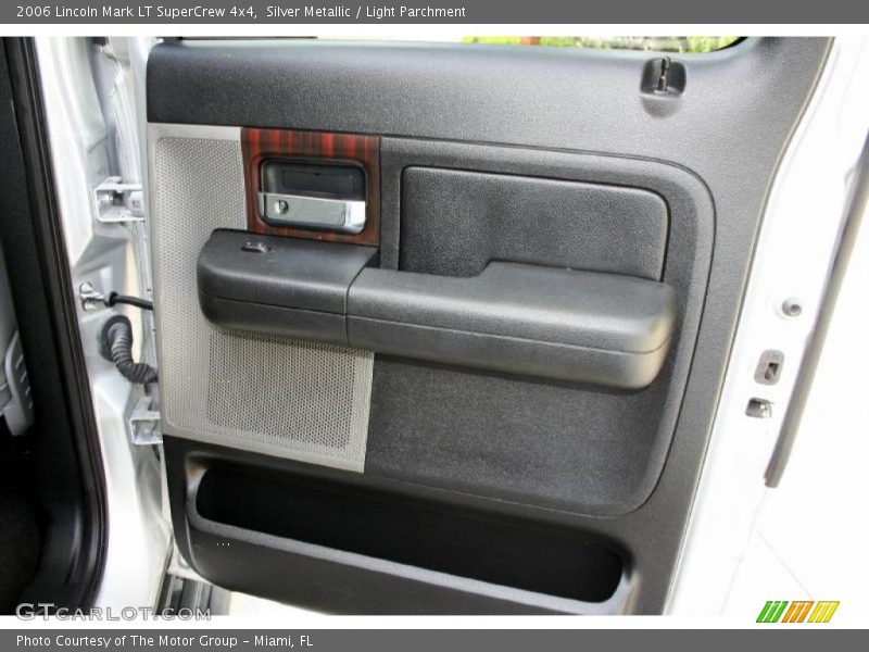 Silver Metallic / Light Parchment 2006 Lincoln Mark LT SuperCrew 4x4