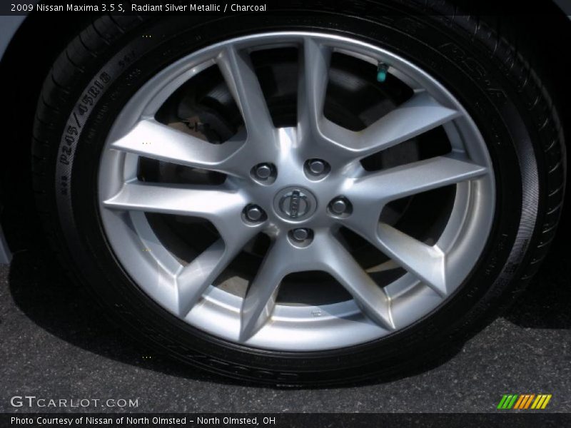 Radiant Silver Metallic / Charcoal 2009 Nissan Maxima 3.5 S