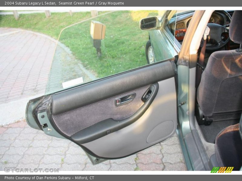 Seamist Green Pearl / Gray Moquette 2004 Subaru Legacy L Sedan