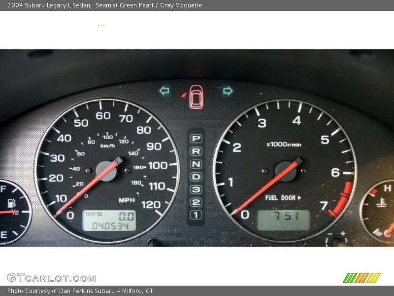 Seamist Green Pearl / Gray Moquette 2004 Subaru Legacy L Sedan