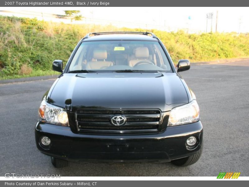 Black / Ivory Beige 2007 Toyota Highlander Limited 4WD