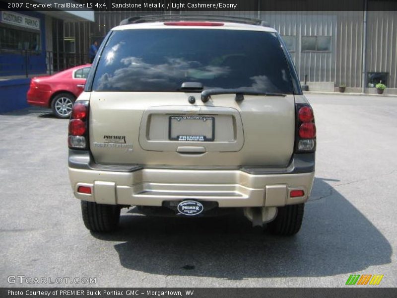 Sandstone Metallic / Light Cashmere/Ebony 2007 Chevrolet TrailBlazer LS 4x4