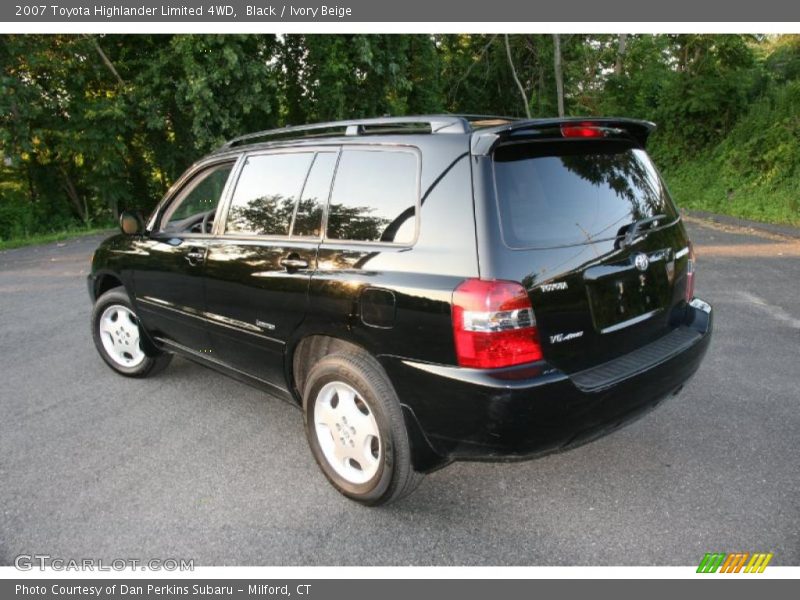 Black / Ivory Beige 2007 Toyota Highlander Limited 4WD