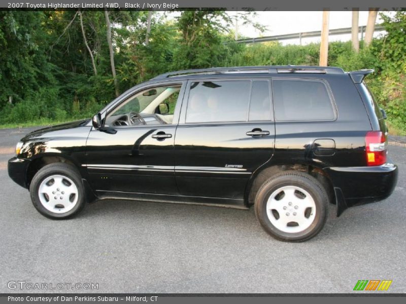 Black / Ivory Beige 2007 Toyota Highlander Limited 4WD