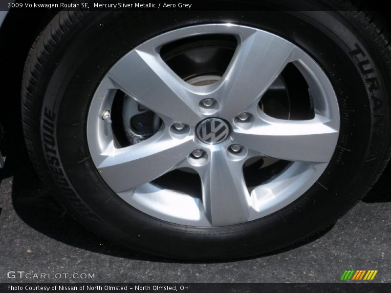 Mercury Sliver Metallic / Aero Grey 2009 Volkswagen Routan SE