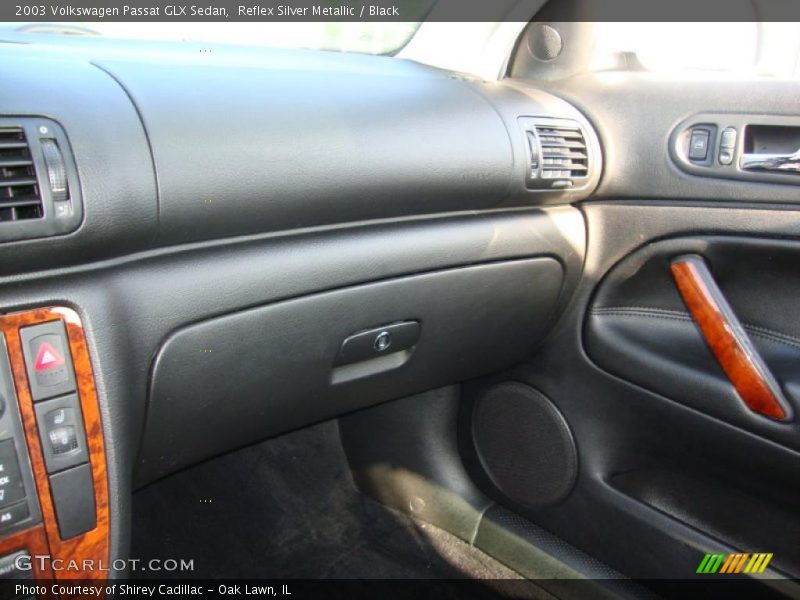 Reflex Silver Metallic / Black 2003 Volkswagen Passat GLX Sedan