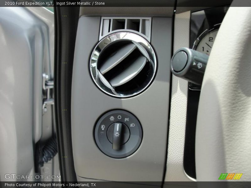 Ingot Silver Metallic / Stone 2010 Ford Expedition XLT