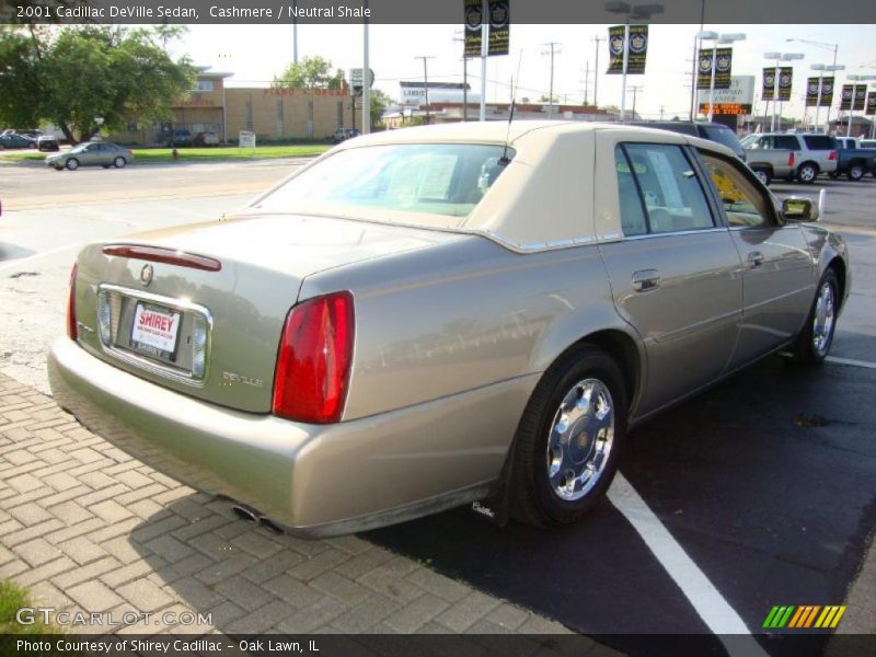 Cashmere / Neutral Shale 2001 Cadillac DeVille Sedan