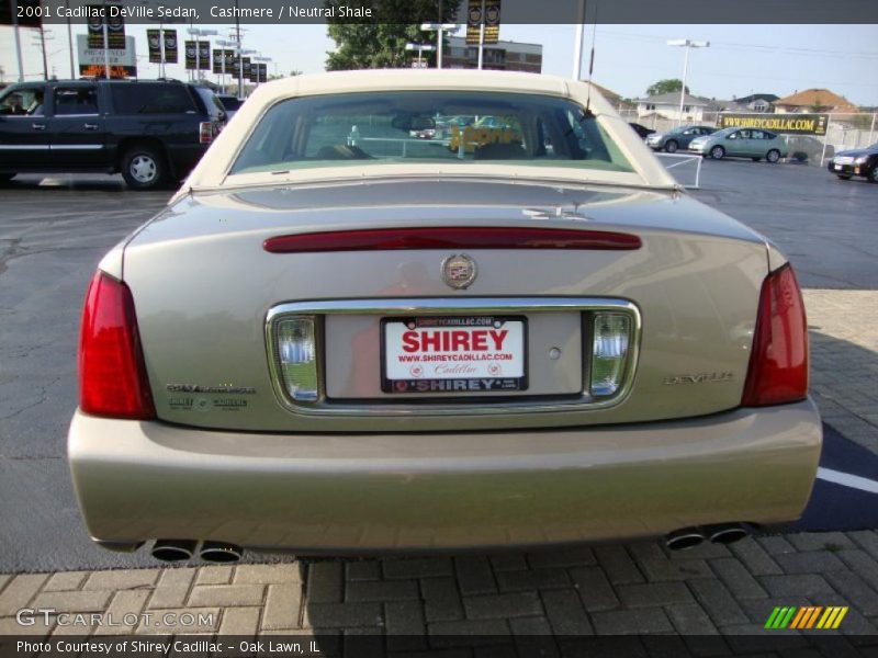 Cashmere / Neutral Shale 2001 Cadillac DeVille Sedan