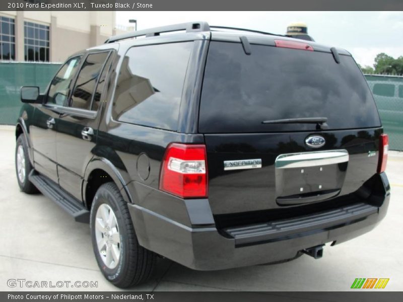 Tuxedo Black / Stone 2010 Ford Expedition XLT