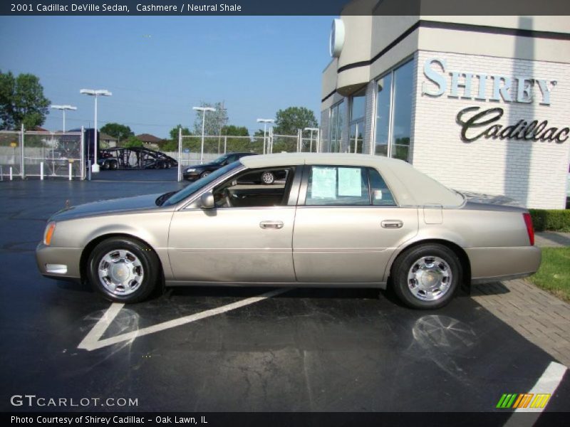 Cashmere / Neutral Shale 2001 Cadillac DeVille Sedan