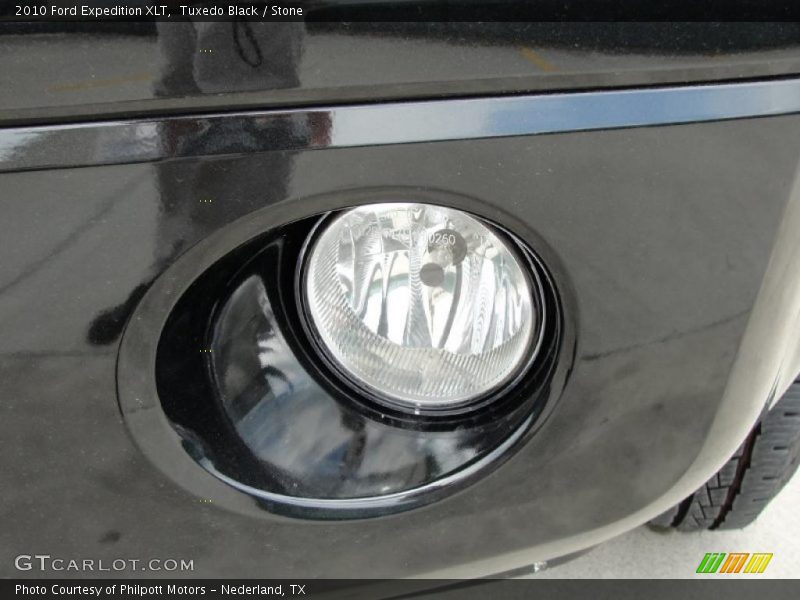 Tuxedo Black / Stone 2010 Ford Expedition XLT