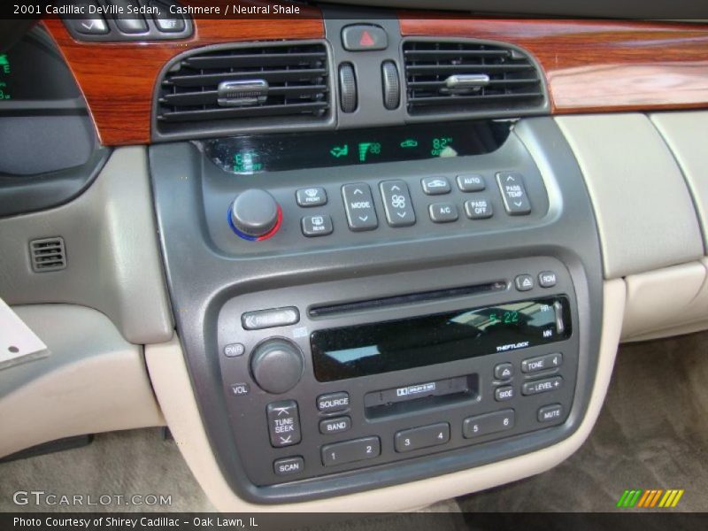 Cashmere / Neutral Shale 2001 Cadillac DeVille Sedan