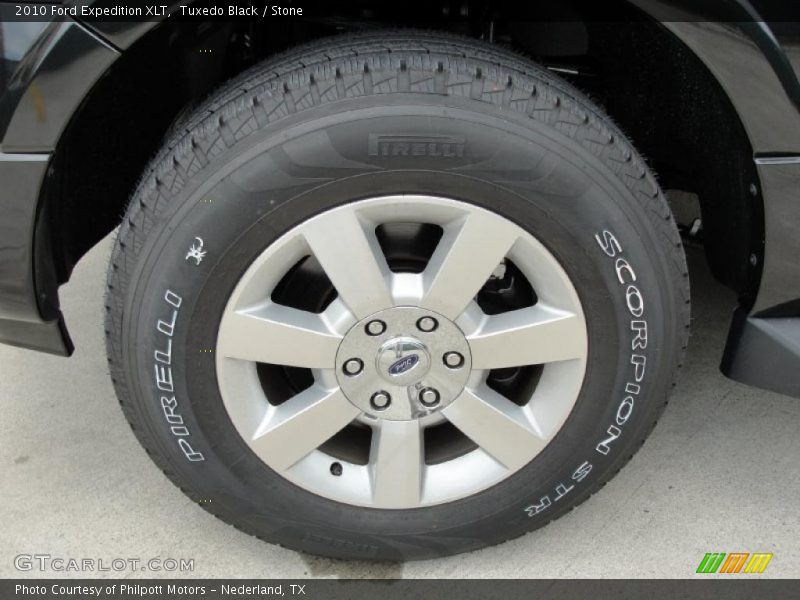 Tuxedo Black / Stone 2010 Ford Expedition XLT