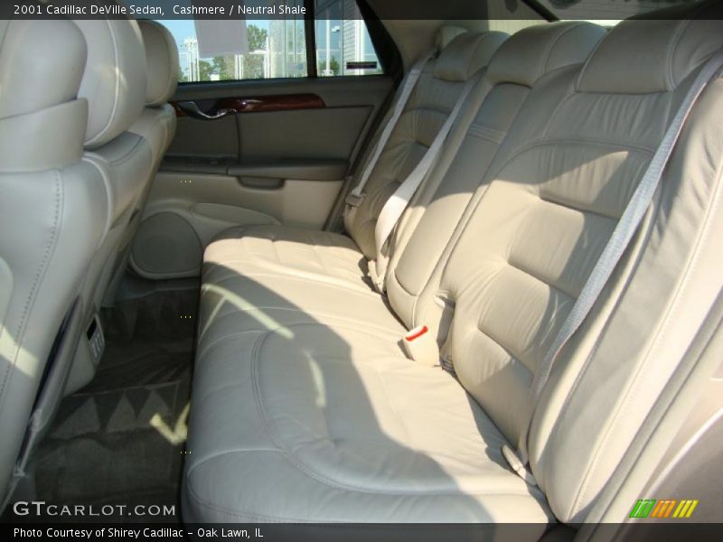 Cashmere / Neutral Shale 2001 Cadillac DeVille Sedan