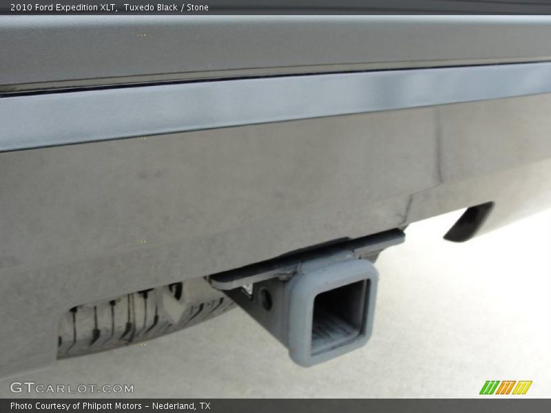 Tuxedo Black / Stone 2010 Ford Expedition XLT