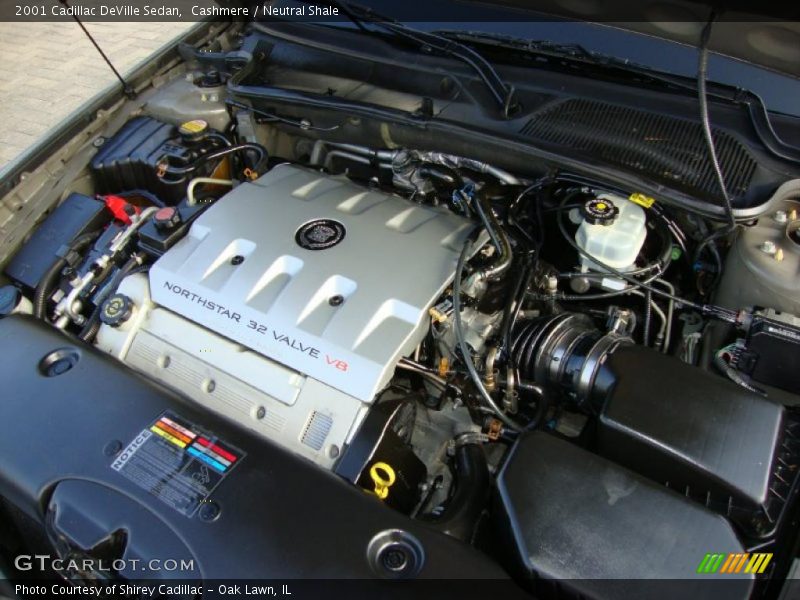 Cashmere / Neutral Shale 2001 Cadillac DeVille Sedan