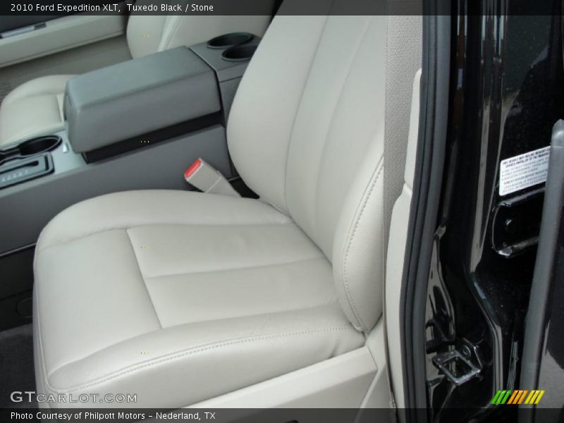 Tuxedo Black / Stone 2010 Ford Expedition XLT