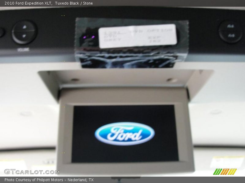 Tuxedo Black / Stone 2010 Ford Expedition XLT