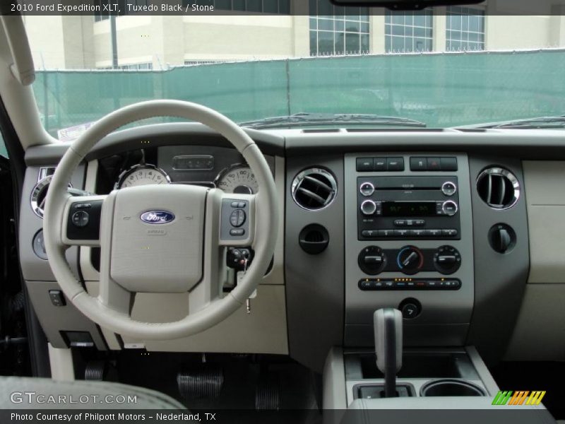 Tuxedo Black / Stone 2010 Ford Expedition XLT