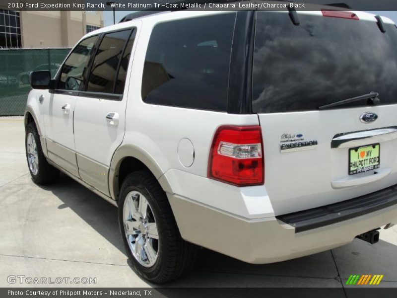 White Platinum Tri-Coat Metallic / Chaparral Leather/Charcoal Black 2010 Ford Expedition King Ranch