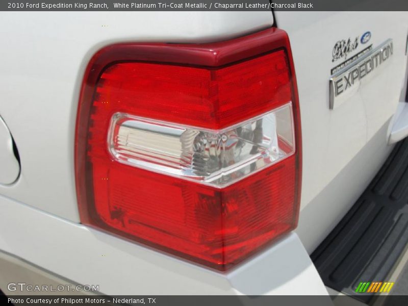 White Platinum Tri-Coat Metallic / Chaparral Leather/Charcoal Black 2010 Ford Expedition King Ranch