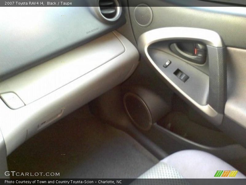 Black / Taupe 2007 Toyota RAV4 I4