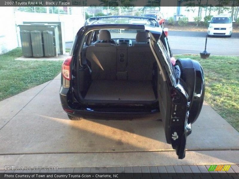 Black / Taupe 2007 Toyota RAV4 I4
